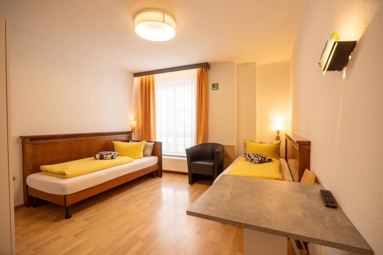 Ford Aparthotel